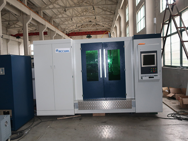 Máy cắt laser 12 mm Tấm kim loại và Máy cắt Laser sợi quang