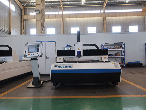 Máy cắt laser Máy cắt laser kim loại 500w 1000w