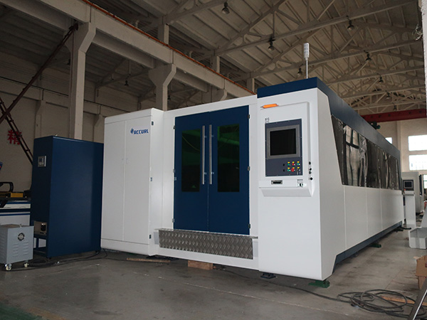 Máy cắt Laser sợi thép không gỉ cho tấm kim loại 4000x2000mm